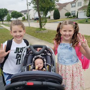 Meet your Posher, Dina